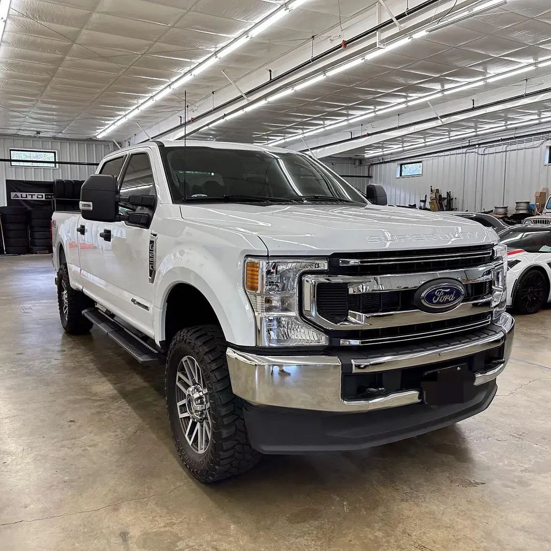 2022 FORD F-250 XLT - Image 2