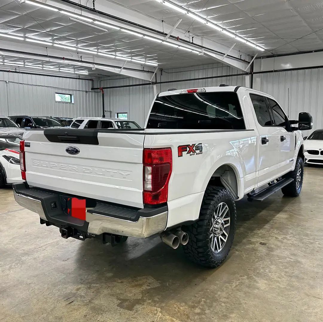 2022 FORD F-250 XLT - Image 8